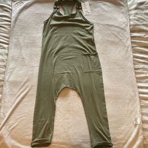 BE MILO Los Angeles romper